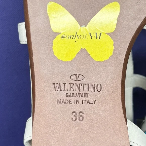 Valentino Garavani Rockstud Leather Casual Sandal with Cabochon Stones - Picture 7 of 9